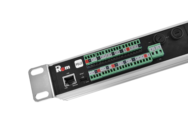 Верт блок розеток Rem-2MC, монит, управл, 1×32А, авт, 6×3C13, 4×2C19, 1820мм, колодка Верт блок розеток Rem-2MC, монит, управл, 1×32А, авт, 6×3C13, 4×2C19, 1820мм, колодка